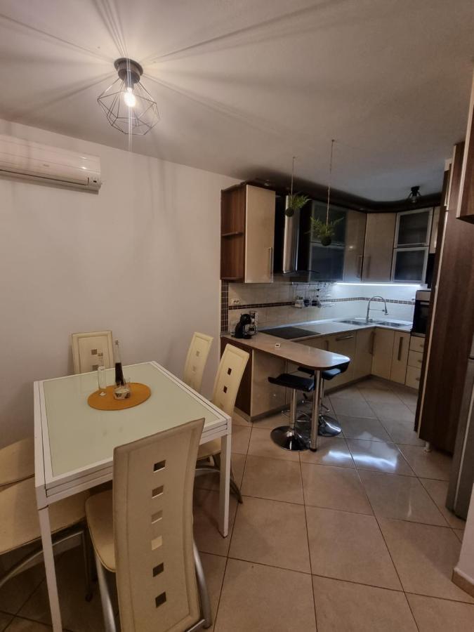 Apartman Dana Lägenhet Split Exteriör bild