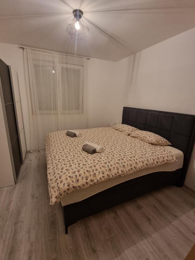 Apartman Dana Lägenhet Split Exteriör bild